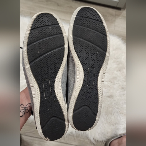 Sperry Boat Shoes - Picture 4 of 8